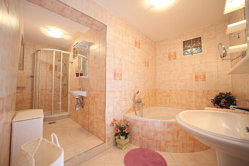 Holiday Home Villa Bella Vrsar Quarto foto